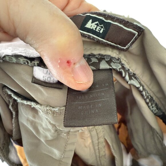 Mens Tan REI Convertible Nylon Cargo Pants - Picture 11 of 11